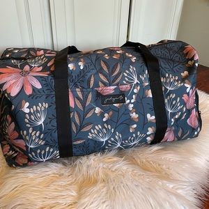 Jadyn B Navy Floral Weekender Duffel Bag